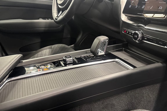 Volvo XC60 15 of 22
