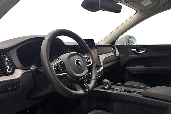 Volvo XC60 8 of 22