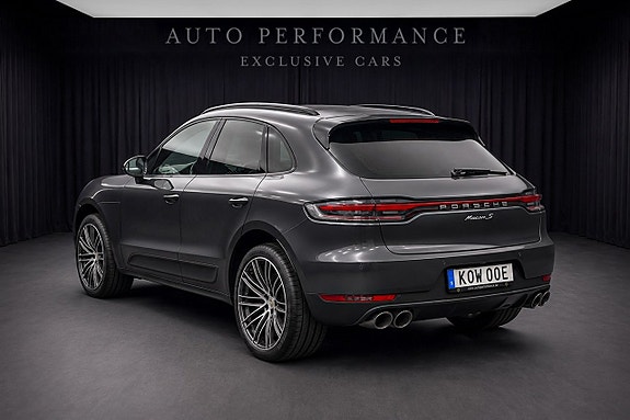 Porsche Macan S 3 of 9