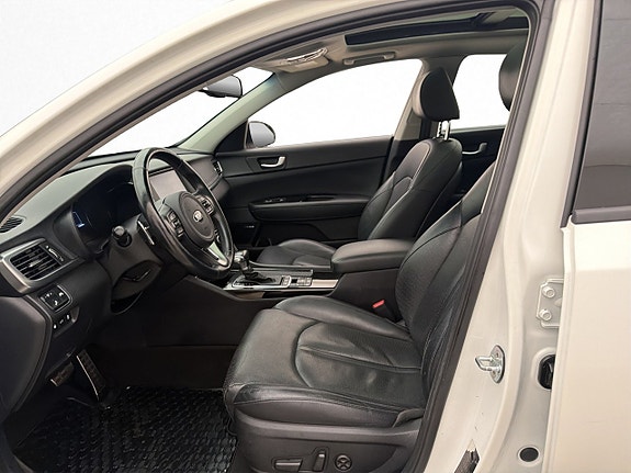 Kia Optima 14 of 30