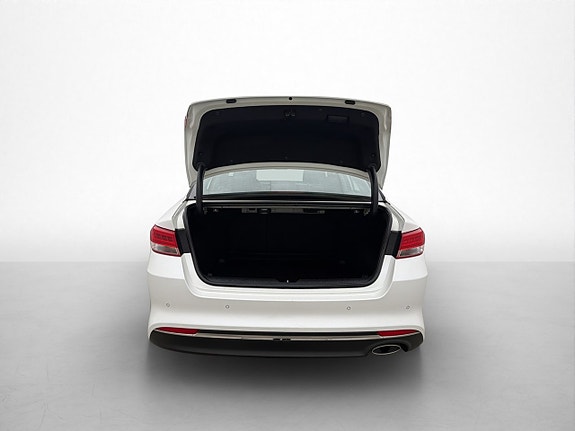 Kia Optima 8 of 30