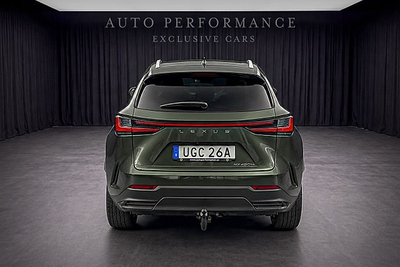 Lexus NX450h 5 of 11