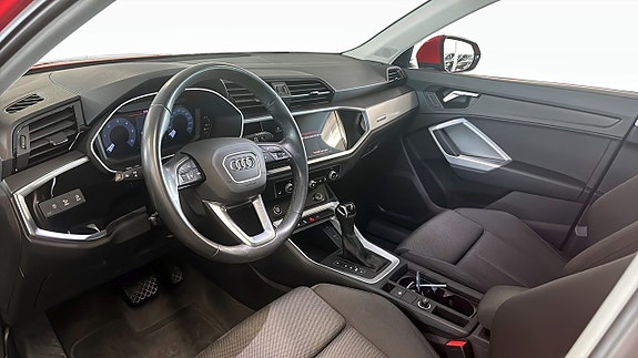 Audi Q3 13 of 29