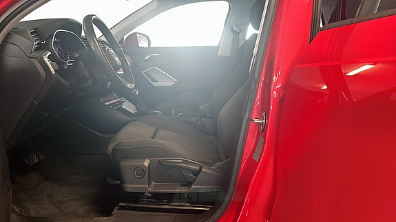 Audi Q3 18 of 29