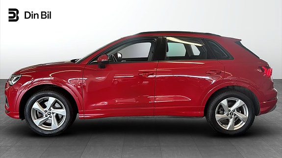 Audi Q3 4 of 29