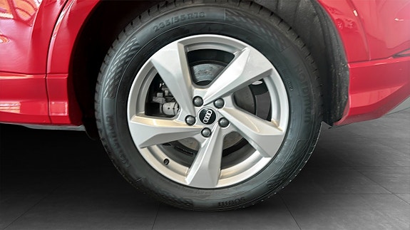 Audi Q3 11 of 29
