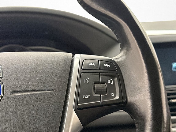 Volvo XC60 17 of 30