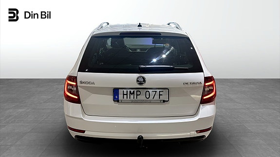 Skoda Octavia 5 of 13