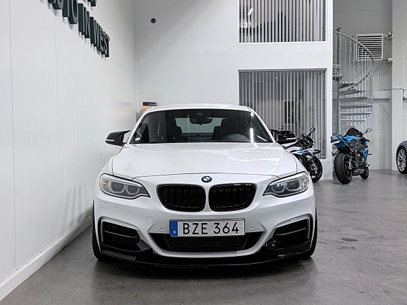 BMW M235i 22 of 22