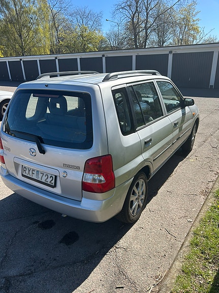 Mazda Demio 6 of 9
