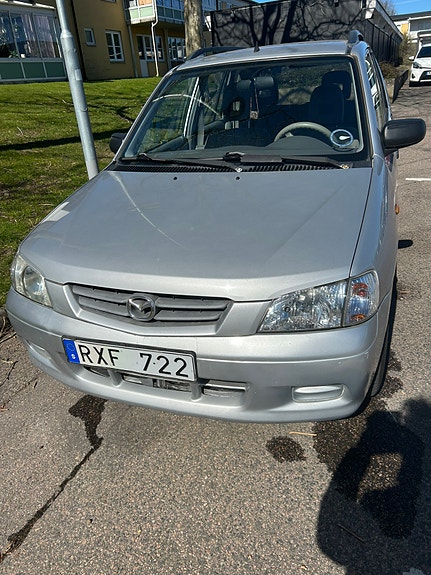 Mazda Demio 4 of 9