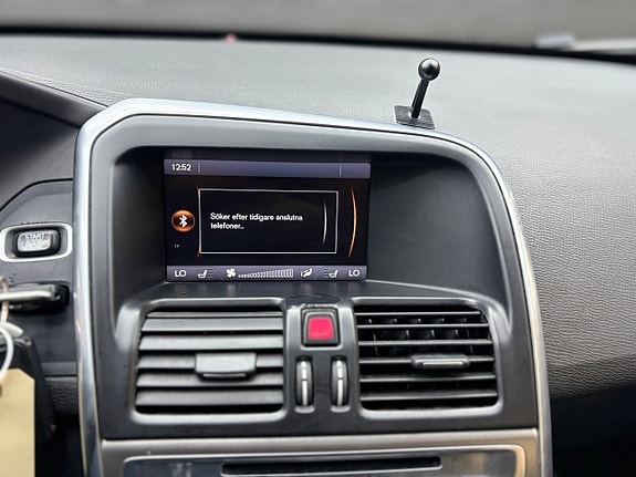 Volvo XC60 15 of 18