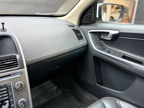 Volvo XC60 18 of 18