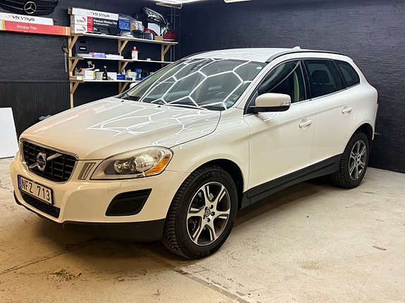 Volvo XC60 5 of 18
