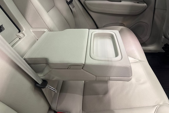 Volvo XC60 19 of 24