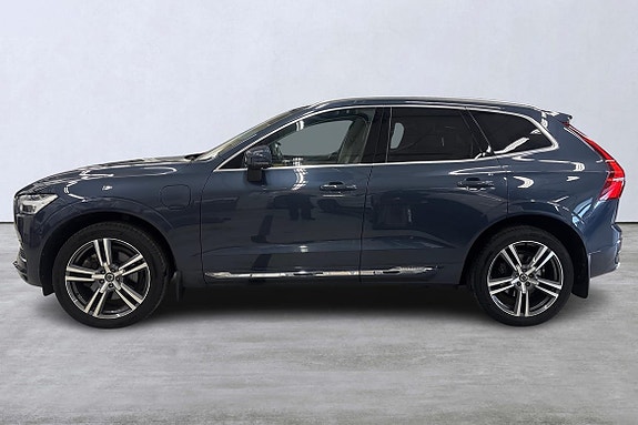 Volvo XC60 2 of 24