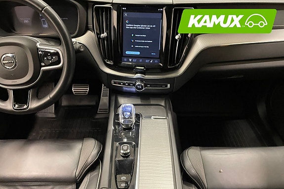 Volvo XC60 11 of 25
