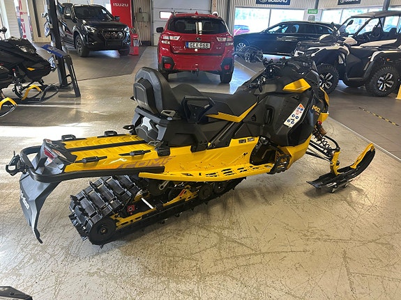 Ski-Doo MXZ X-RS Competition 850 E-TEC Turbo R 3 of 4