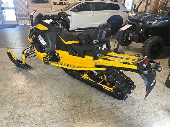 Ski-Doo MXZ X-RS Competition 850 E-TEC Turbo R 2 of 4