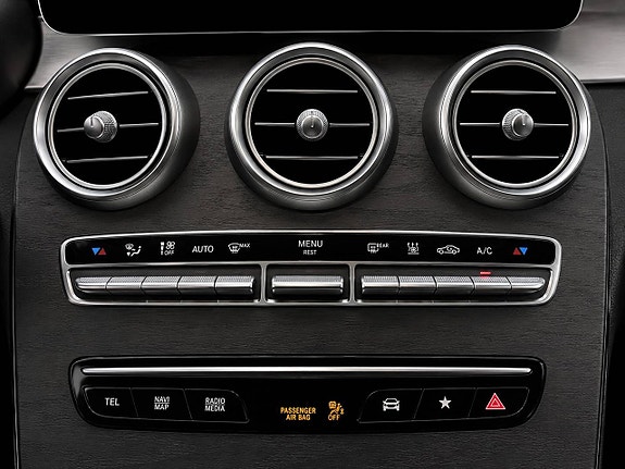 Mercedes-Benz GLC220 d 13 of 17