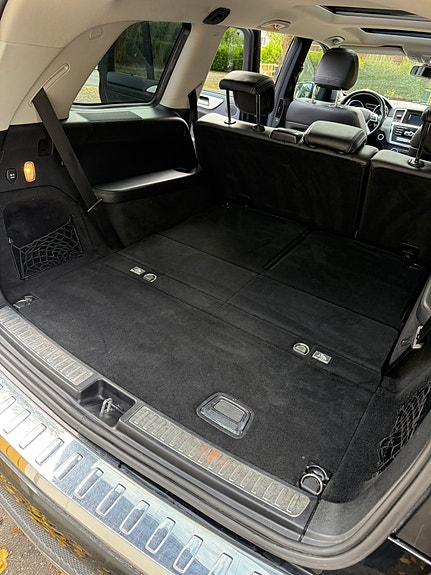 Mercedes-Benz GL350 10 of 14