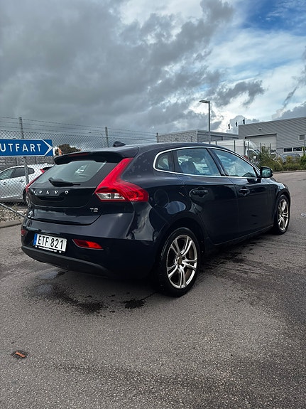 Volvo V40 4 of 7