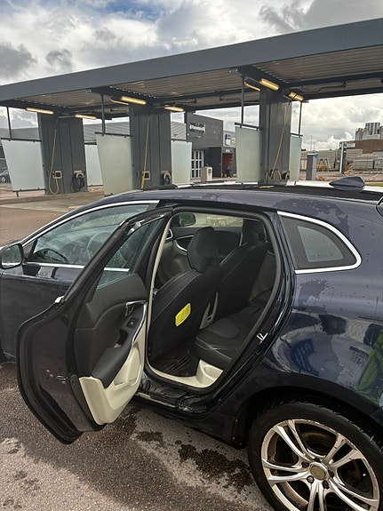 Volvo V40 7 of 7