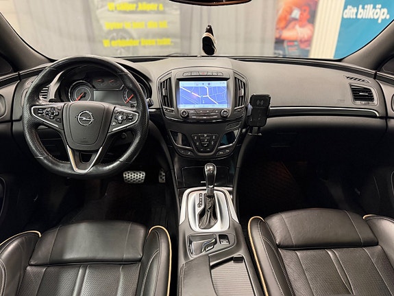 Opel Insignia 12 of 21