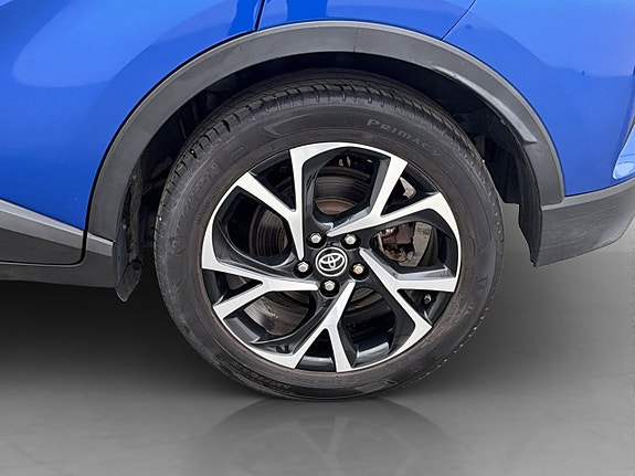 Toyota C-HR 26 of 28