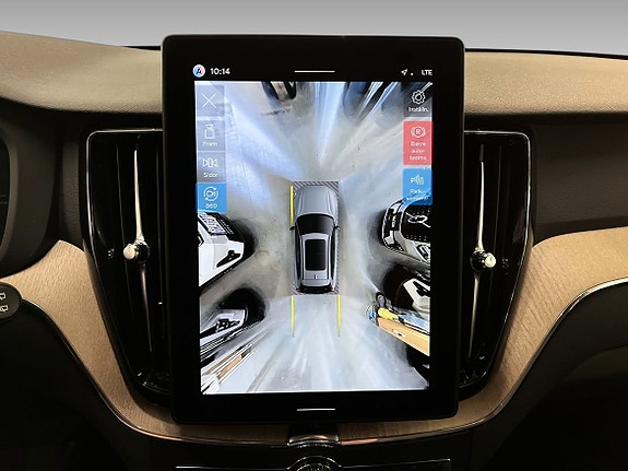 Volvo XC60 15 of 15