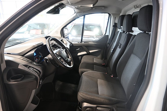 Ford Transit Custom 7 of 20