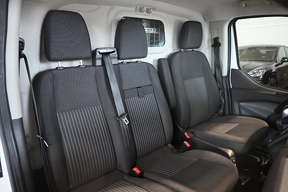 Ford Transit Custom 9 of 20