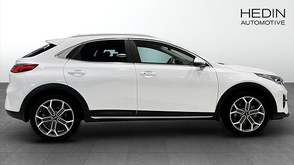 Kia XCeed 4 of 16