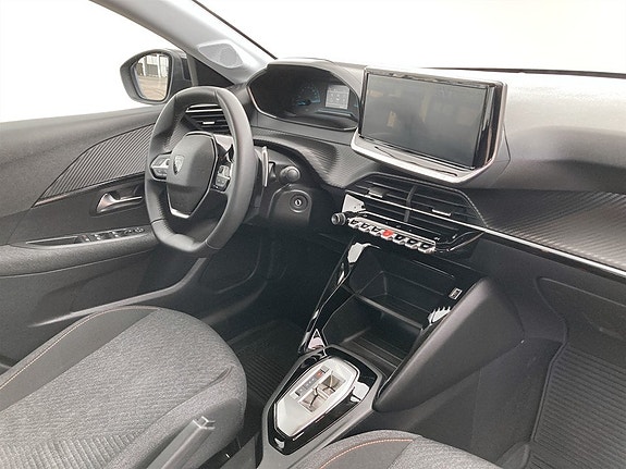 Peugeot 208 11 of 15