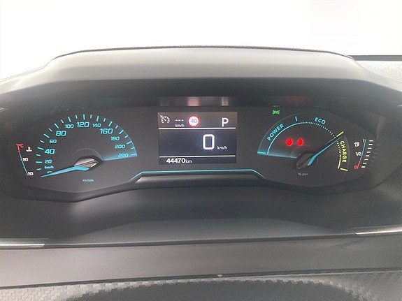 Peugeot 208 8 of 15
