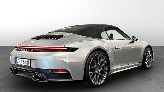 Porsche 911 Carrera 2 of 12