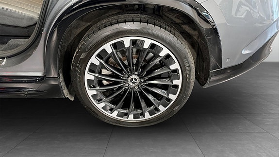 Mercedes-Benz EQS450 SUV 9 of 12