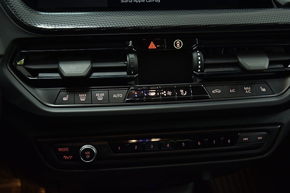 BMW 120i 14 of 18