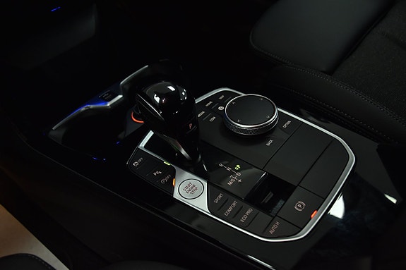 BMW 120i 12 of 18