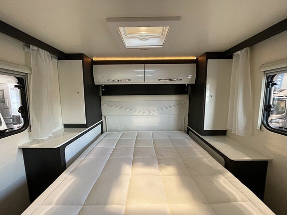 Roller Team KRONOS 265 TL Queenbed/Taksäng/3500 kg 7 of 21