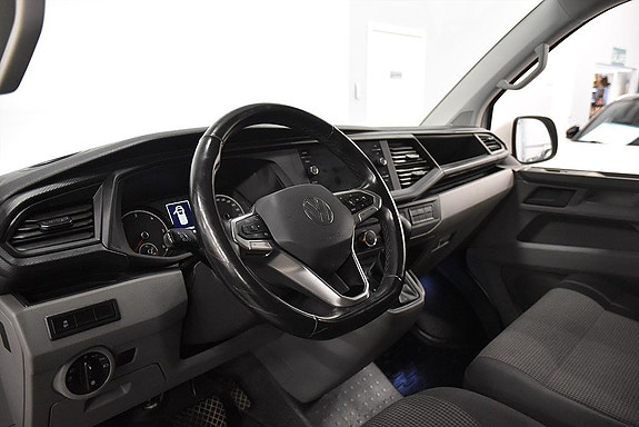 Volkswagen Transporter 8 of 17