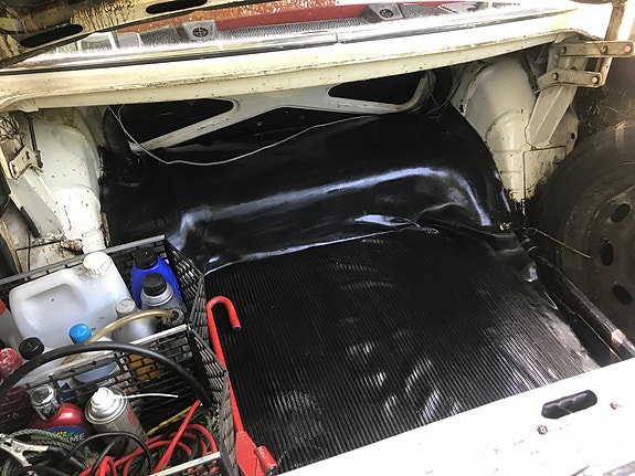 Volvo 144 6 of 18
