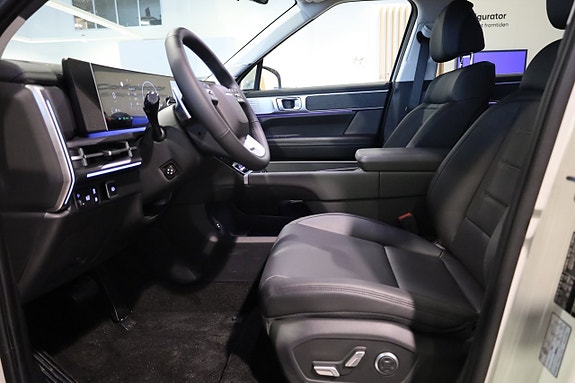 Hyundai Santa Fe 11 of 29