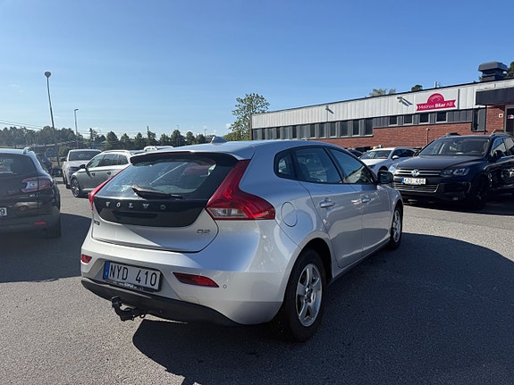 Volvo V40 6 of 22
