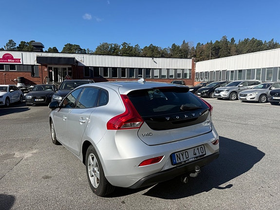 Volvo V40 5 of 22
