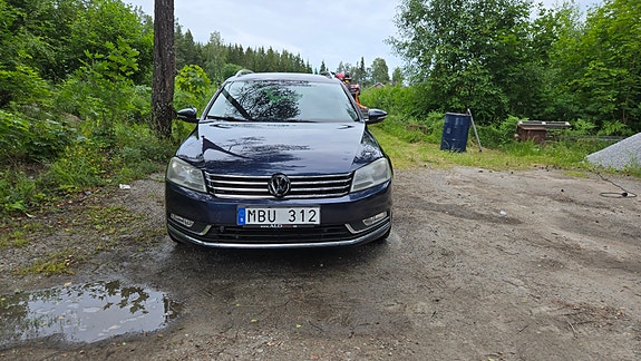 Volkswagen Passat 6 of 9
