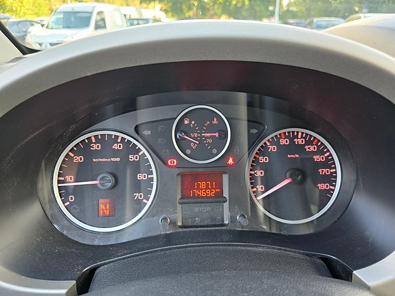 Citroen Berlingo 14 of 18