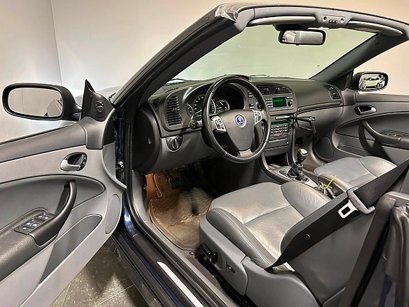 Saab 9-3 14 of 28