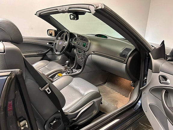 Saab 9-3 15 of 28