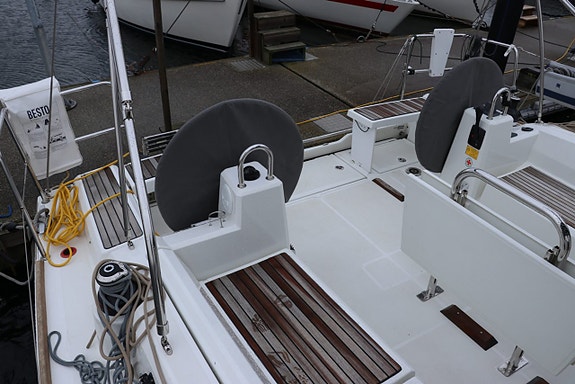 Beneteau Oceanis 38.1 Performance 7 of 24